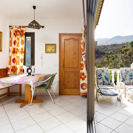 Fewo-atico-florasol-sehr-ruhig-direkt-am-naturschutzgebiet-mit-pool-2-terrassen-grill-parkplatz Appartement *