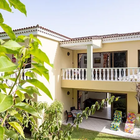 Fewo-atico-florasol-sehr-ruhig-direkt-am-naturschutzgebiet-mit-pool-2-terrassen-grill-parkplatz Appartement
